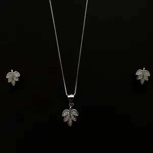 نیم ست نقره زنانه مدل برگ کد A368