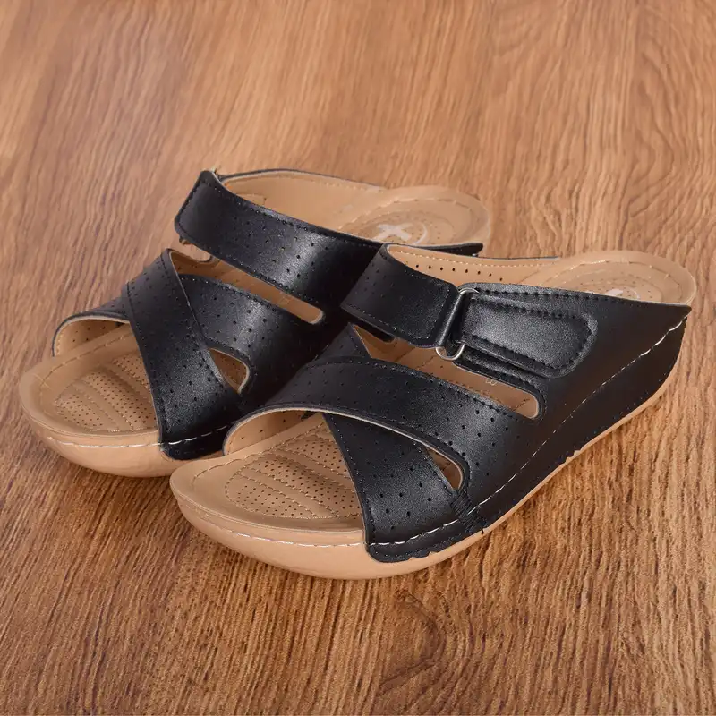 دمپایی زنانه رایکا طب مدل BK.2427