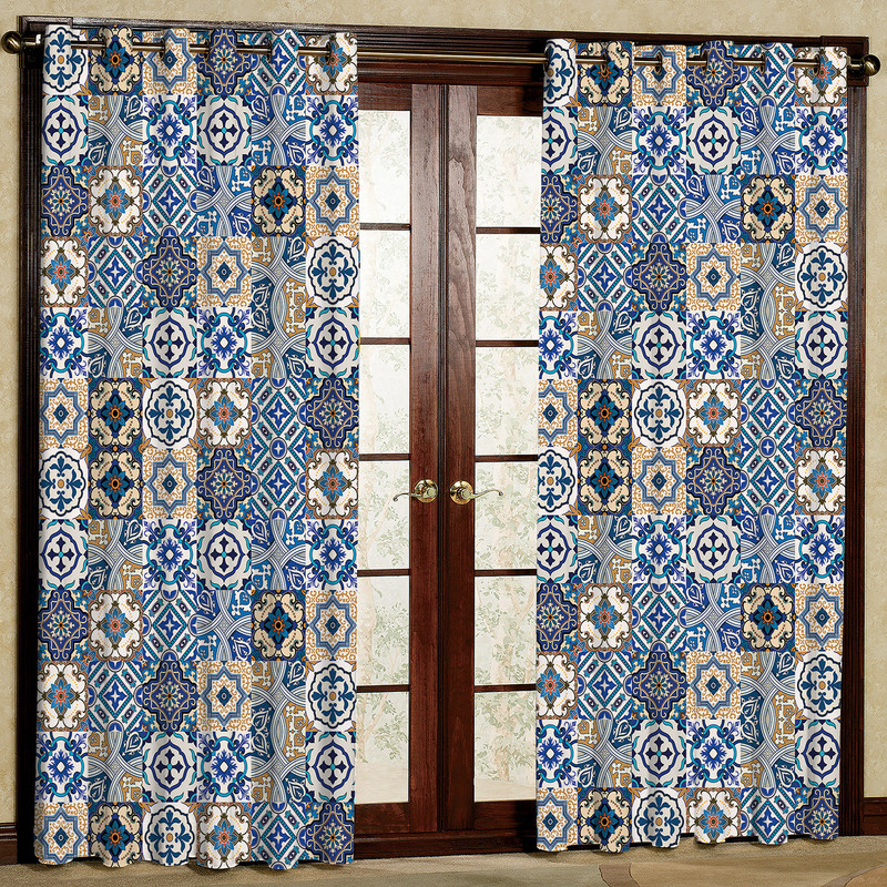 پرده مدل طرح کاشی هازان پانچی کد D 109L سایز 140x200 سانتی متر