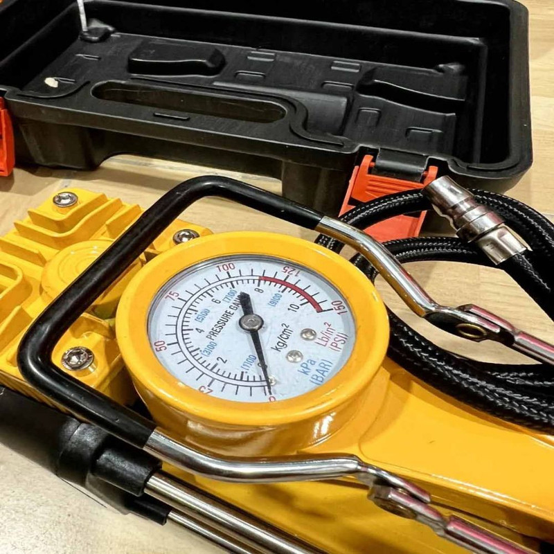 کمپرسور باد فندکی دیوالت مدل دوسیلندر کد 2024