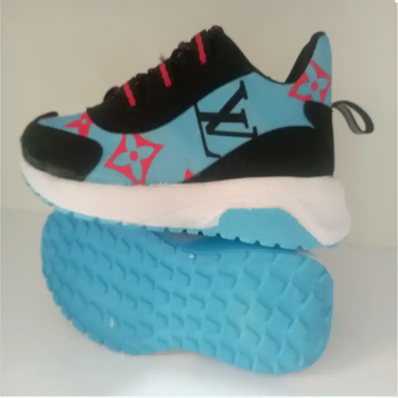 کفش مخصوص پیاده روی مدل ستاره