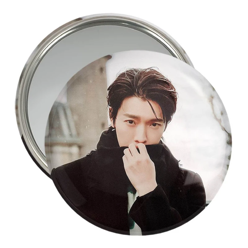 آینه جیبی خندالو مدل دونگهه گروه سوپر جونیور Super Junior  کد 12162