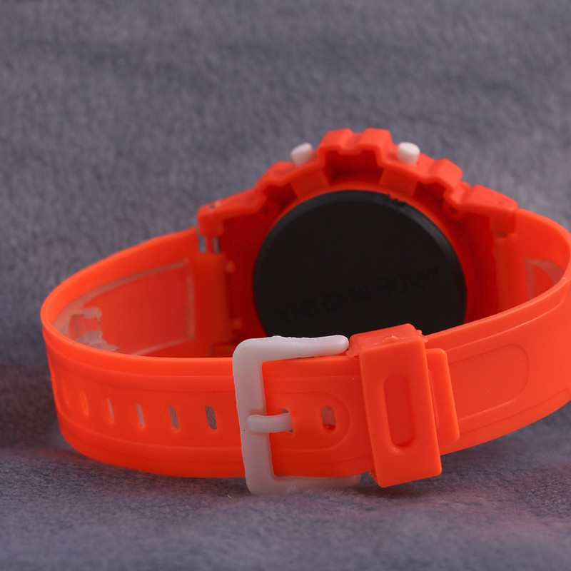 ساعت مچی دیجیتال مدل LE 16095 -NA-M