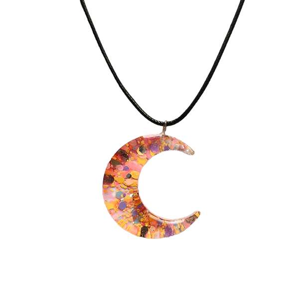 گردنبند دخترانه مدل  رزینی طرح هلال ماه