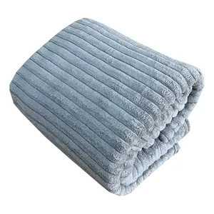 پتو مسافرتی شایسته مدل پلیسه کرکره ای سایز 160x205 سانتی متر