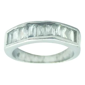 انگشتر نقره زنانه سلین کالا مدل برلیان ce-As304