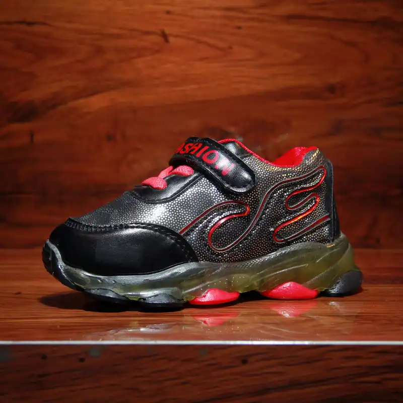 کفش پیاده روی بچه گانه مدل اسپرت 126