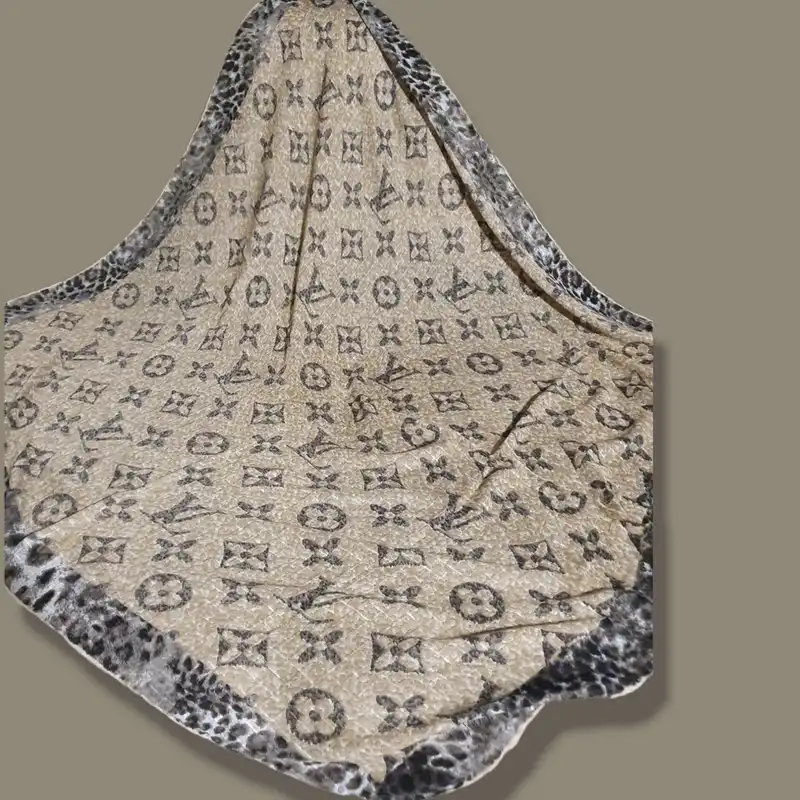 روسری زنانه مدل Naturebase