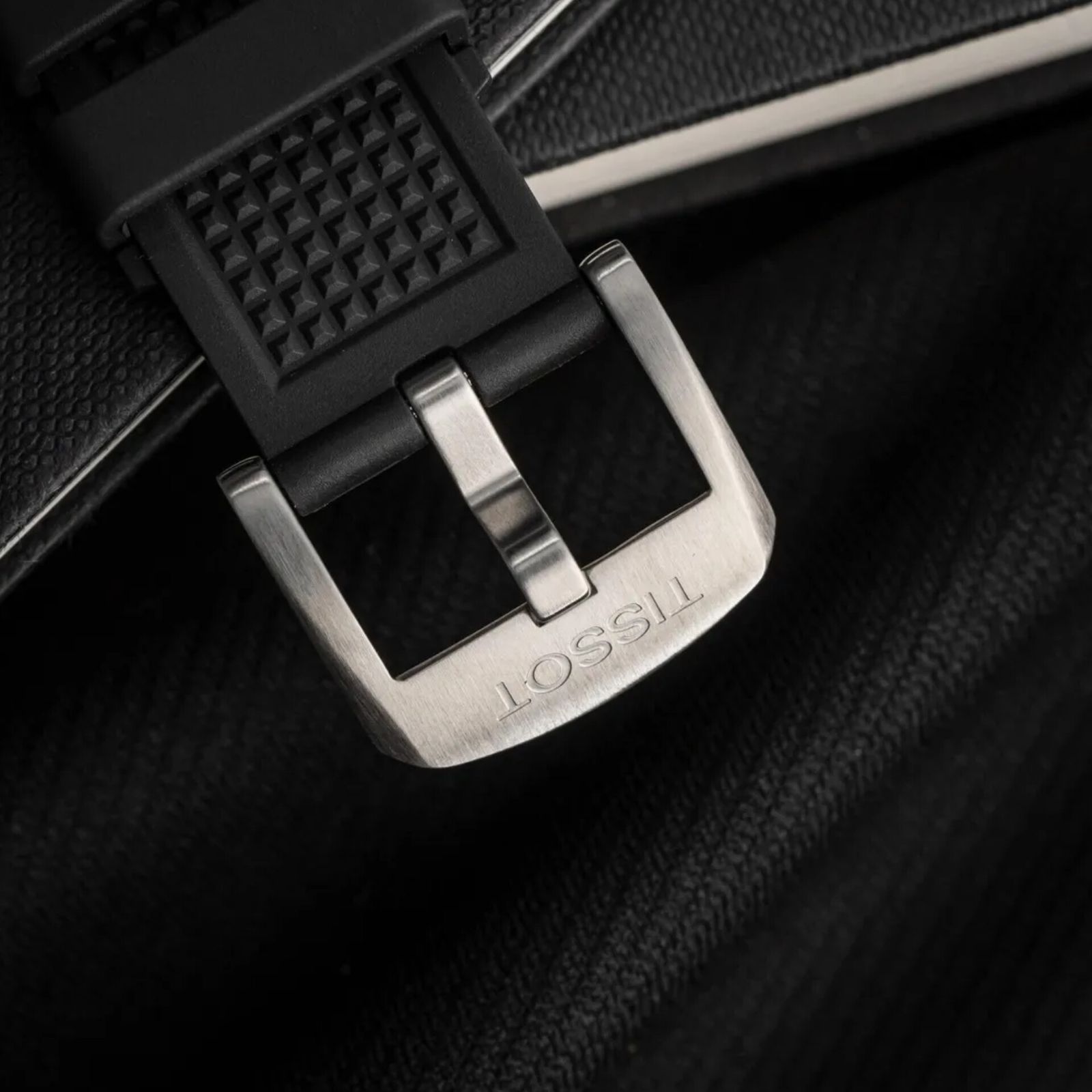 ساعت مچی عقربه‌ای کوارتز مردانه تیسوت مدل T137.410.17.041.00 -  - 8