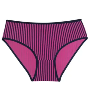 شورت زنانه مدل نخی راه راه