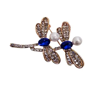 گل سینه زنانه مدل سنجاقک نگین دار جفت