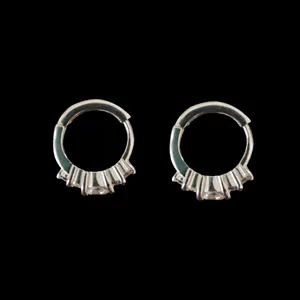 گوشواره نقره زنانه تاش مدل zirconia کد 011