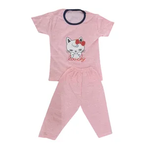 ست تی شرت آستین کوتاه و شلوار دخترانه مدل lovly کد 3