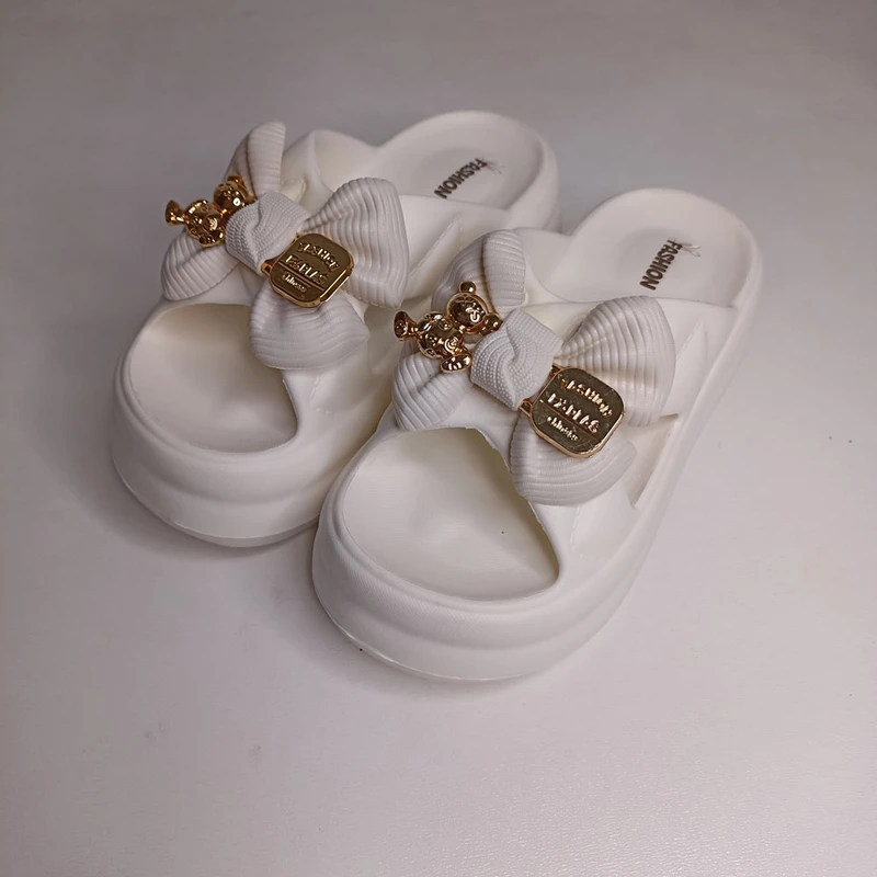 عکس شماره 11 : دمپایی زنانه پاپا مدل آیسان کد 1659-bk