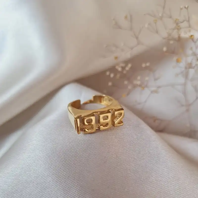 انگشتر مدل سال میلادی 1992