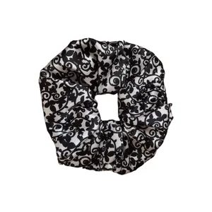 کش مو زنانه مدل 04 طرح اسکرانچی کد 034