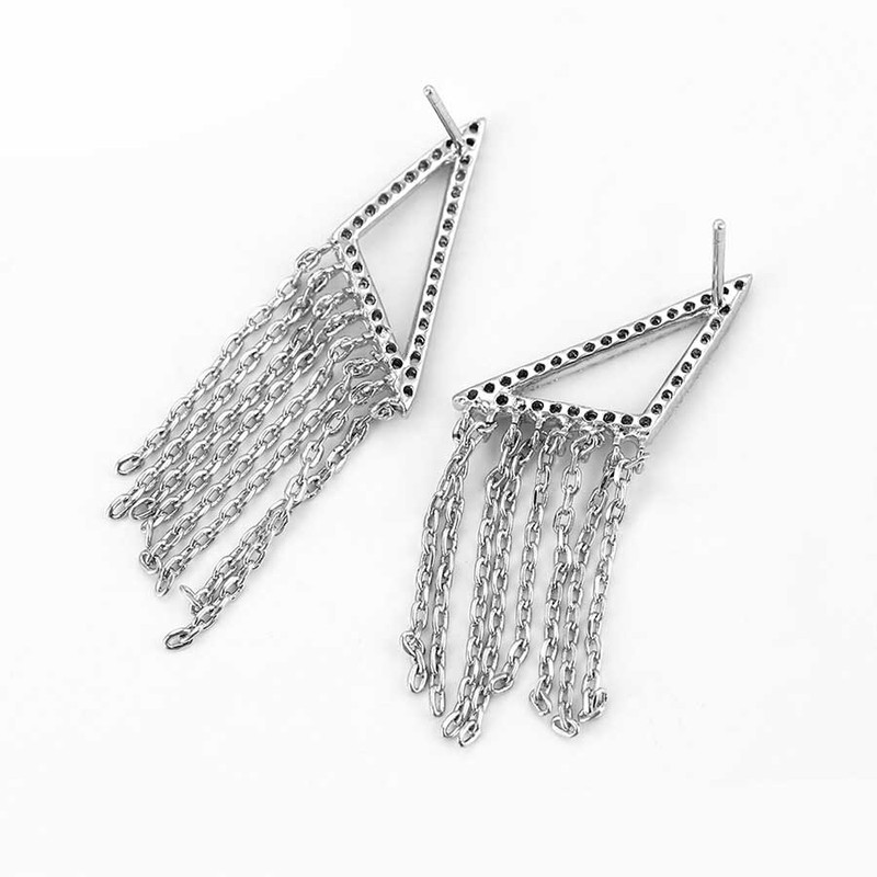 گوشواره زنانه ژوپینگ مدل ریسه ای نگین دار گوشواره زنانه ژوپینگ مدل ریسه ای نگین دار