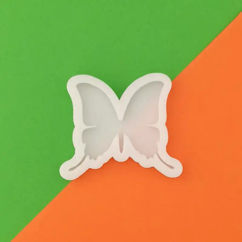 قالب رزین مدل پروانه کد BT01