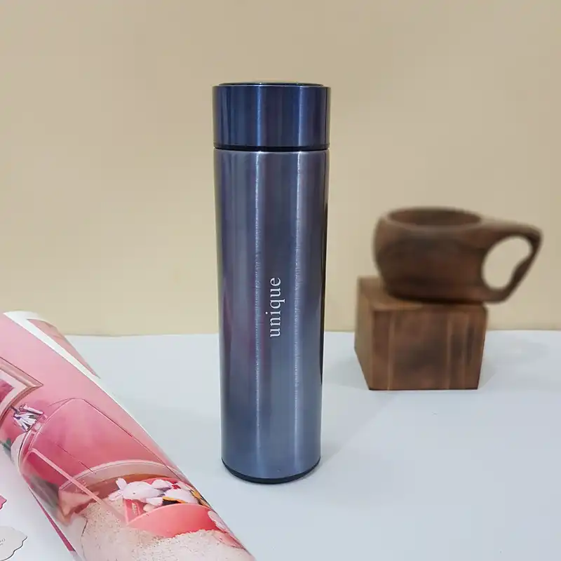 فلاسک هوشمند یونیک مدل دماسنج دار کد 03 گنجایش 0.5 لیتر