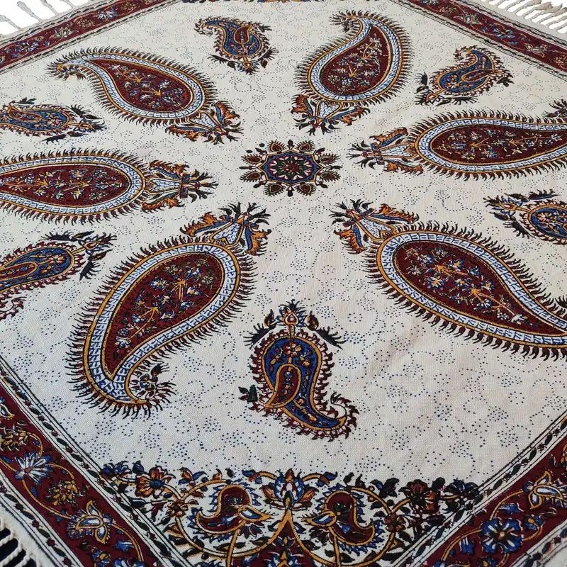 سفره قلمکار مدل گل پته ای