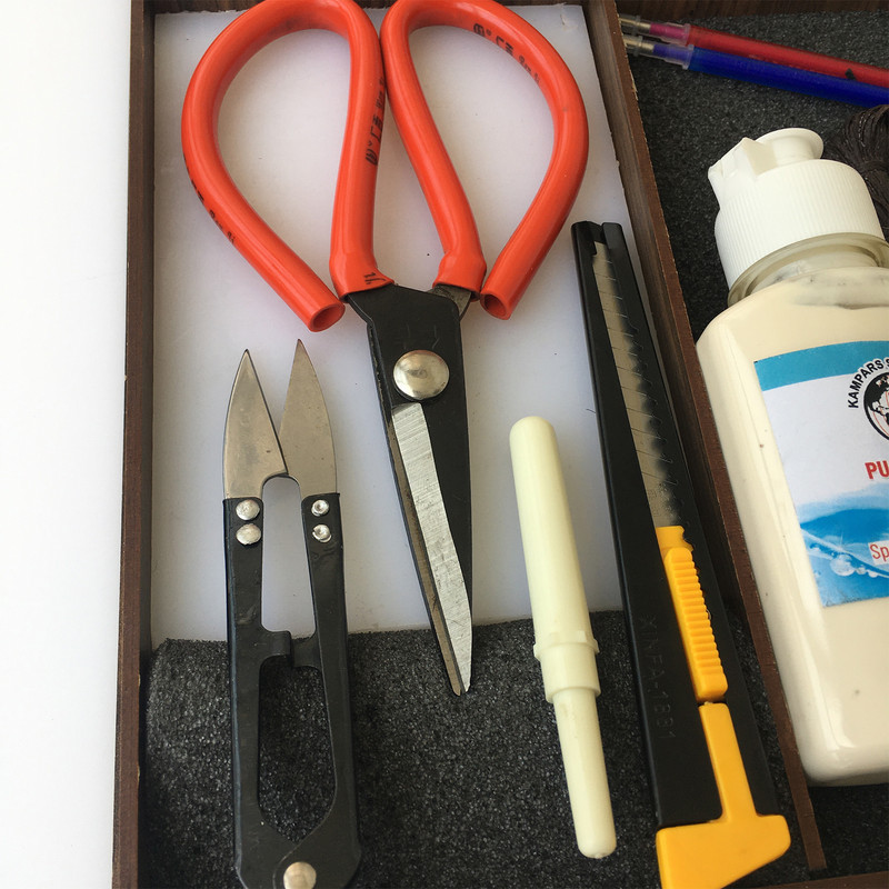 مجموعه ابزار چرم دوزی کد LT-Bz01 بسته 21 عددی
