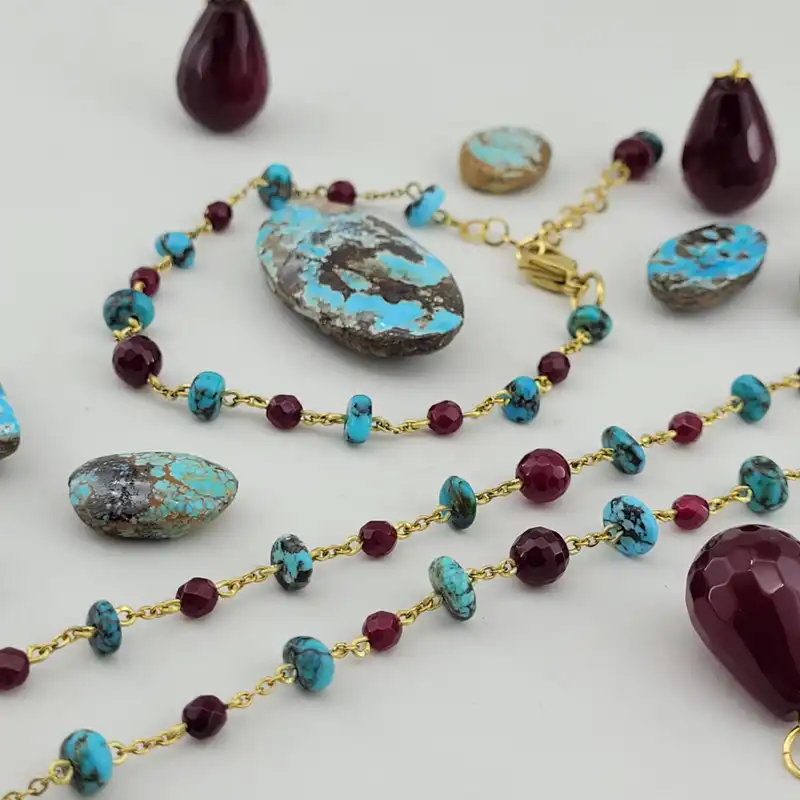 دستبند زنانه مدل سنگ فیروزه نیشابور و عقیق یاقوتی کد 30010