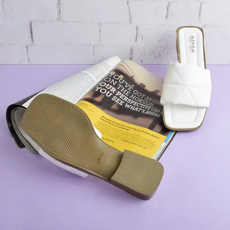 صندل زنانه نیکتا مدل دوختی لوزی کد WH.2871