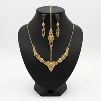 نیم ست طلا 18 عیار زنانه طلای کامک مدل تراش برگ