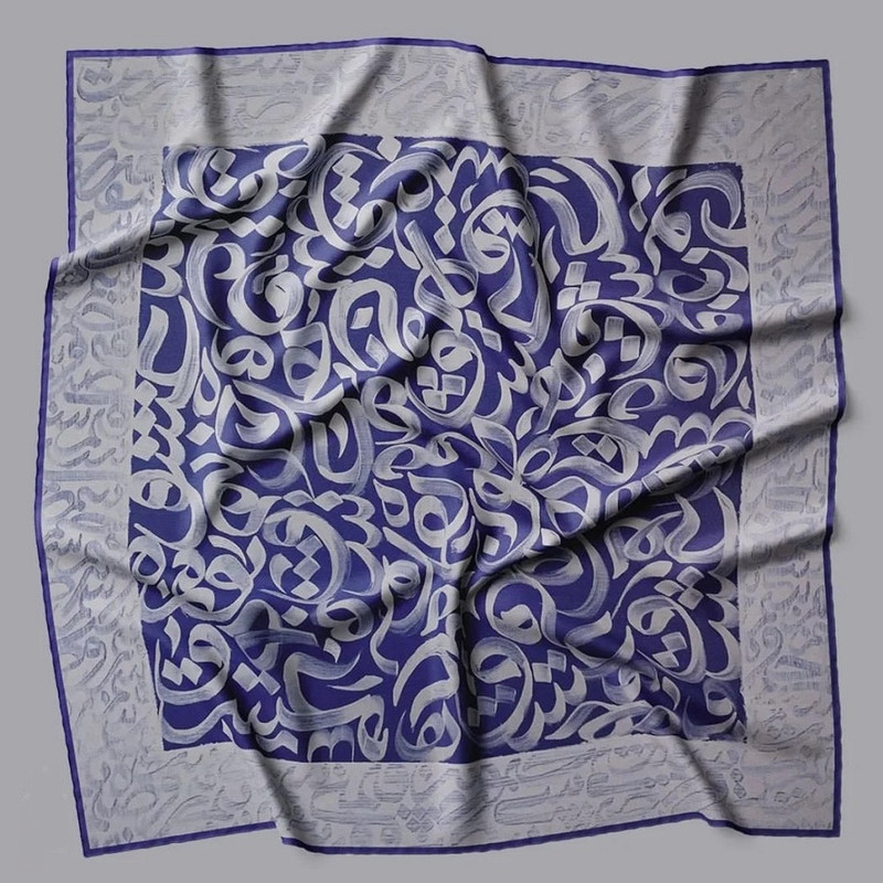 روسری زنانه طرح عشق