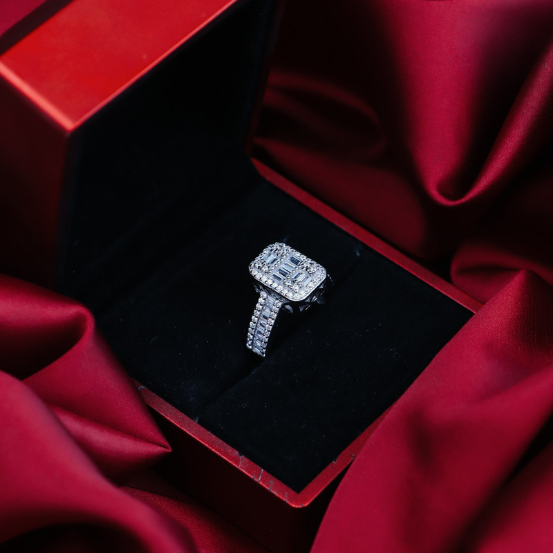 انگشتر نقره امرالدکات زنانه جی تی ای مدل G_201