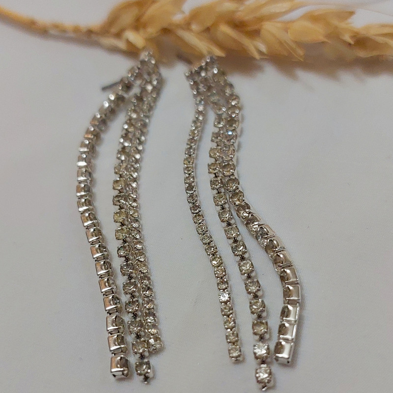 گوشواره زنانه مدل کریستالی گوشواره زنانه مدل کریستالی