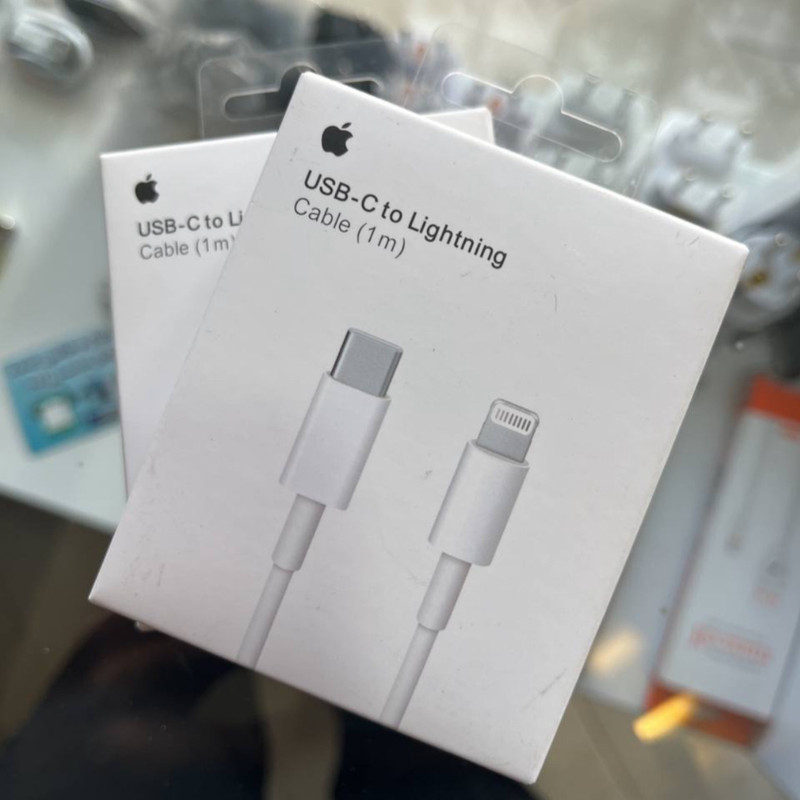 کابل تبدیل USB-C به لایتنینگ مدل iphone 11 pro طول 1 متر