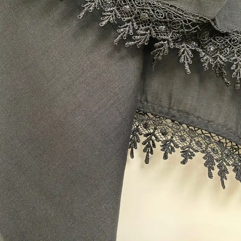 روسری زنانه مدل نخ اسلپ دور گیپور ‌