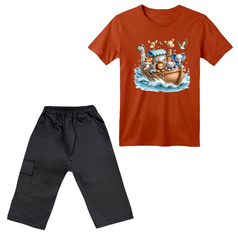 ست تی‌شرت آستین کوتاه و شلوارک پسرانه مدل کشتی حیوانات