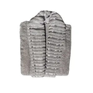 حوله پالتویی ارغوان مدل ونوس سایز 125
