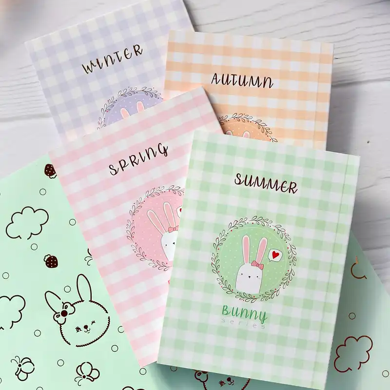 سالنامه سال 1403 مدل فانتزی 4 فصل بسته 4 عددی