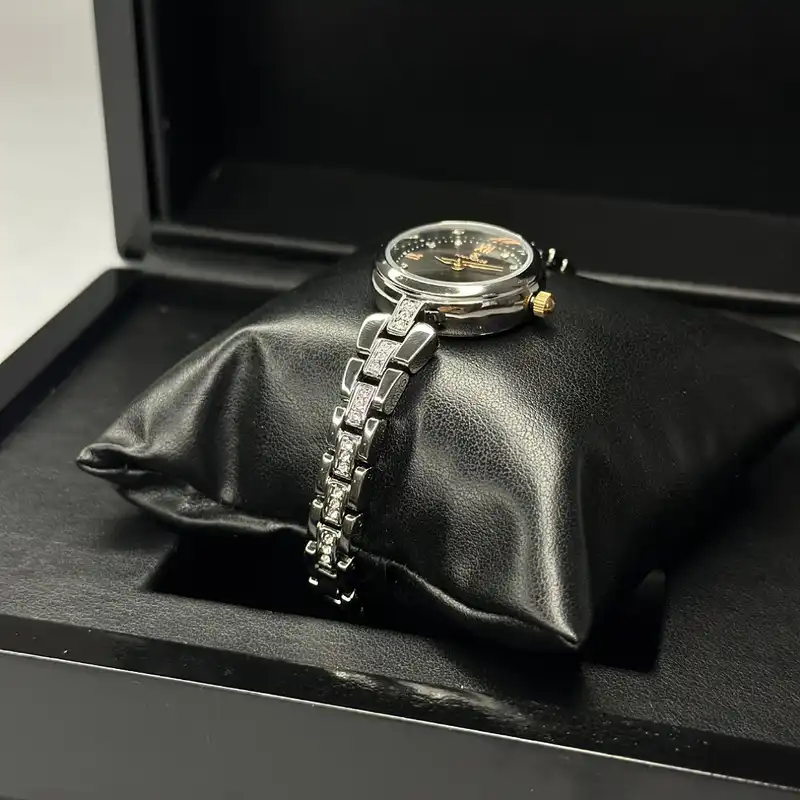 ساعت مچی عقربه ای زنانه نیوی فورس مدل Nf5034