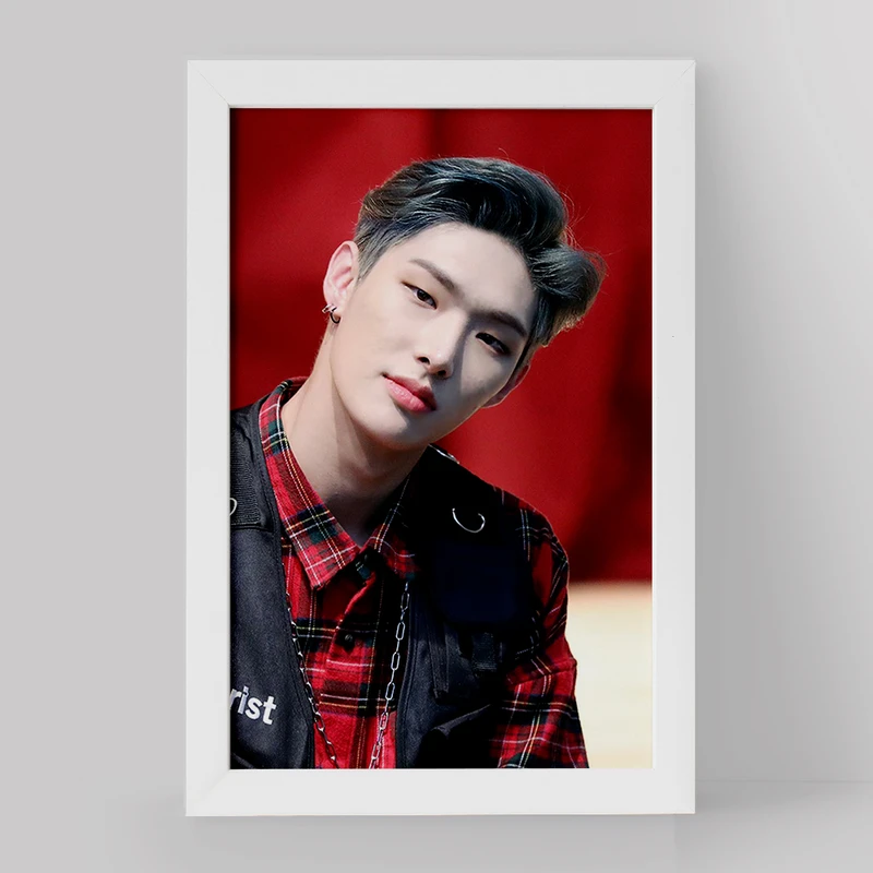 تابلو خندالو مدل مینگی گروه ایتیز ATEEZ کد 21247