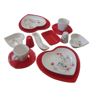 سرویس صبحانه خوری 14 پارچه طرح قلب کد 2203