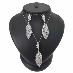 نیم ست نقره زنانه ترمه 1 کد AR13