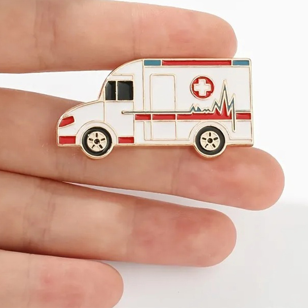 سنجاق سینه زنانه مدل آمبولانس