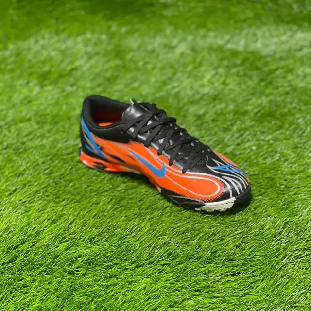 کفش فوتبال  مدل استوک ریز N-MERCURIAL25