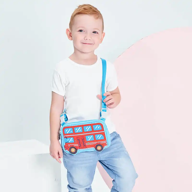 کوله پشتی طرح ماشین به همراه کیف رودوشی