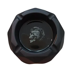زیرسیگاری مدل شاهان طرح اسکلت
