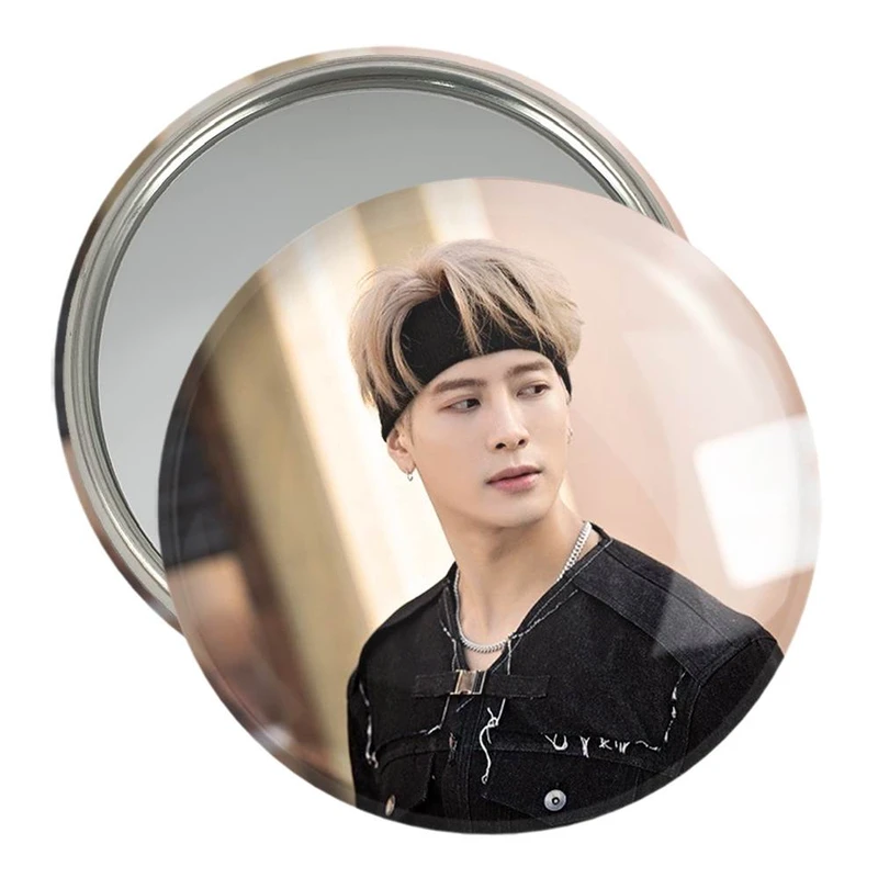 آینه جیبی خندالو مدل جکسون وانگ گروه گات سون GOT7  کد 11634