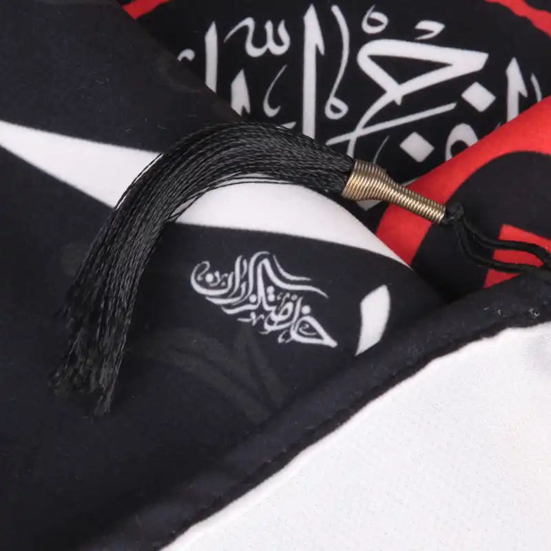 پرچم خدمتگزاران مدل کتیبه محرم کنار آیفونی طرح امیری حسین و نعم الامیر کد 40003182