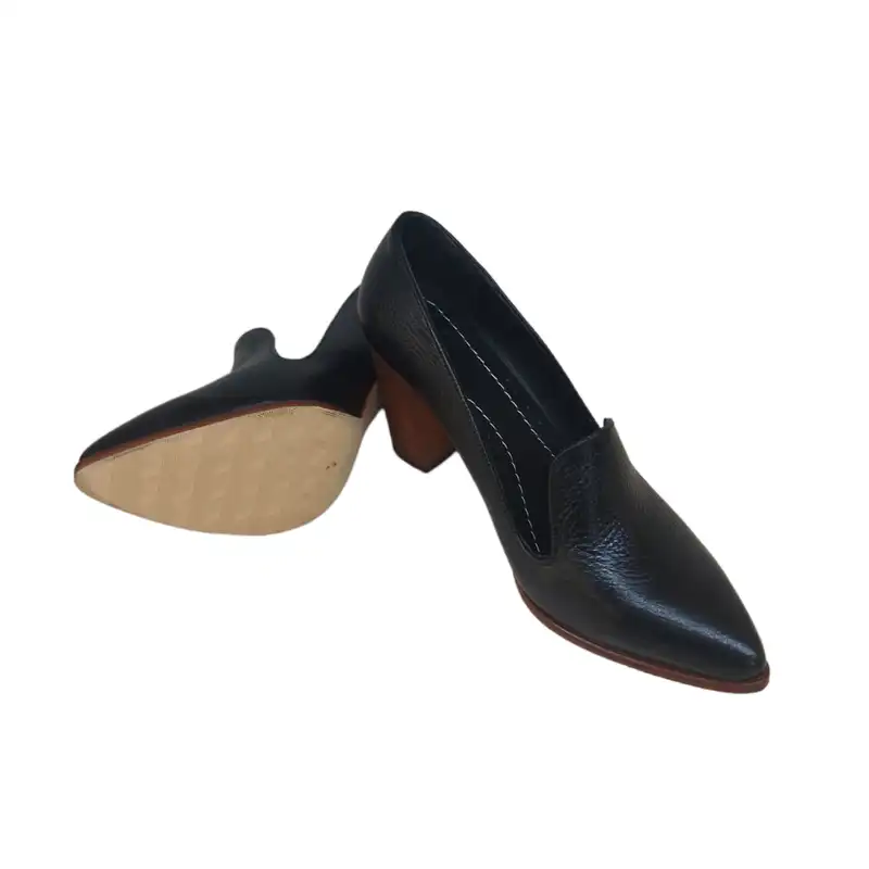 کفش زنانه مدل فــلوتر چرم طبیعی رنگ مشکی