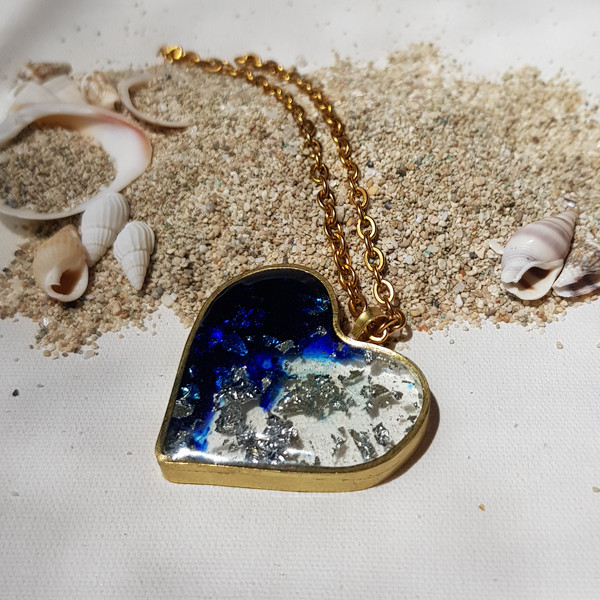 گردنبند دخترانه مدل رزینی قلبی