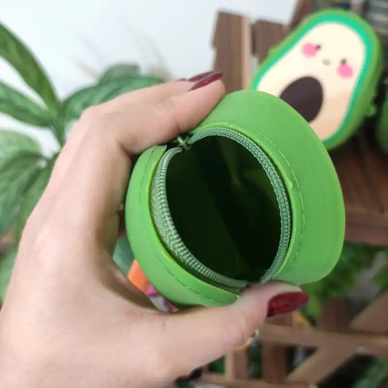 کیف دوشی بچگانه مدل سیلیکونی طرح آووکادو کد 812