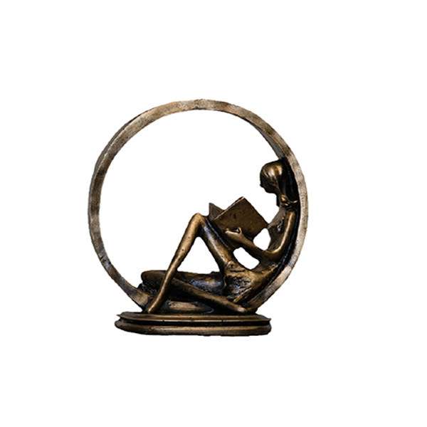 مجسمه مدل دختر کتابخوان